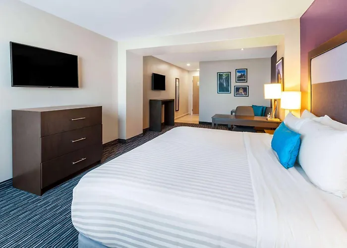 Chn Hotel Monterrey Aeropuerto, Trademark By Wyndham
