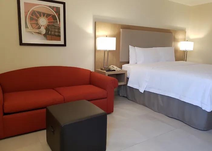 Hampton Inn Monterrey-Airport
